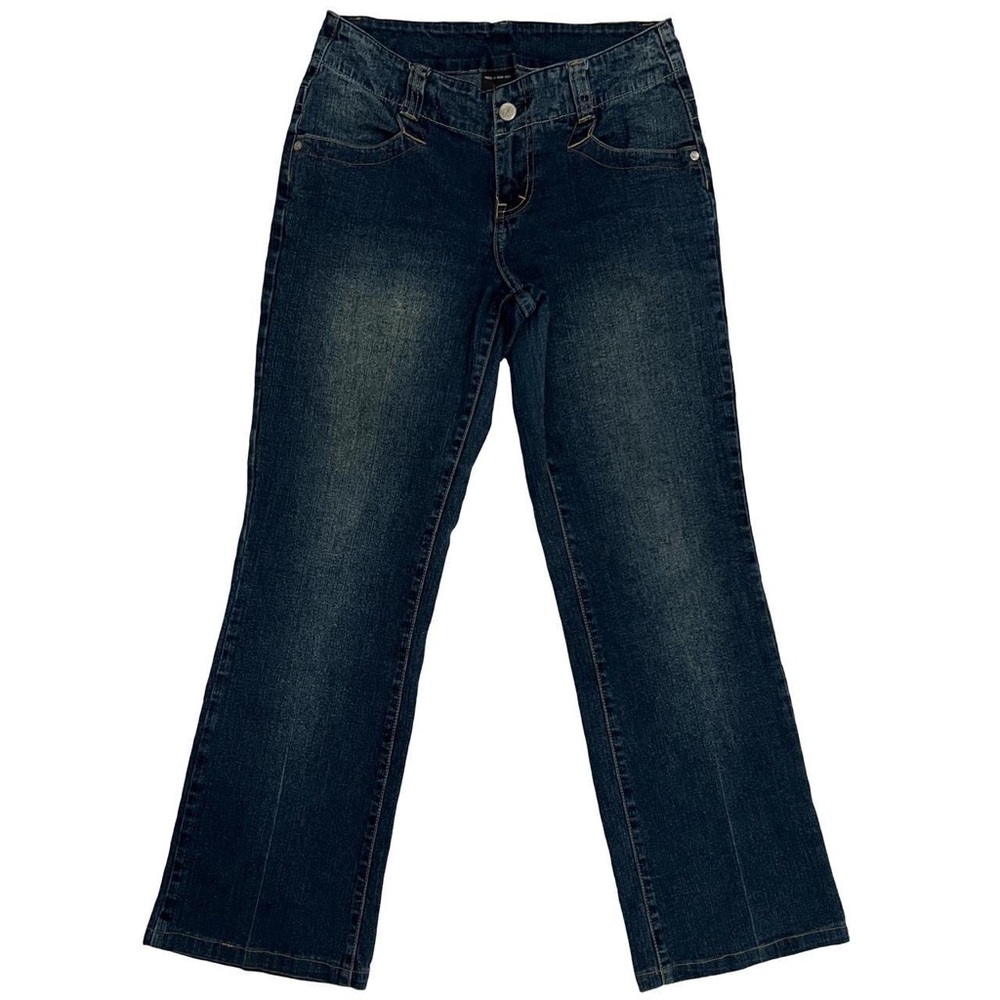 LOW-RISE FLARE JEANS